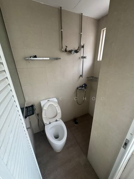 East Coast Road, East Coast Road, 2,300 sqft, Shop / Shophouse For Rent, by Frank Choo, 500164915 - Bathroom - CommercialGuru.com.sg