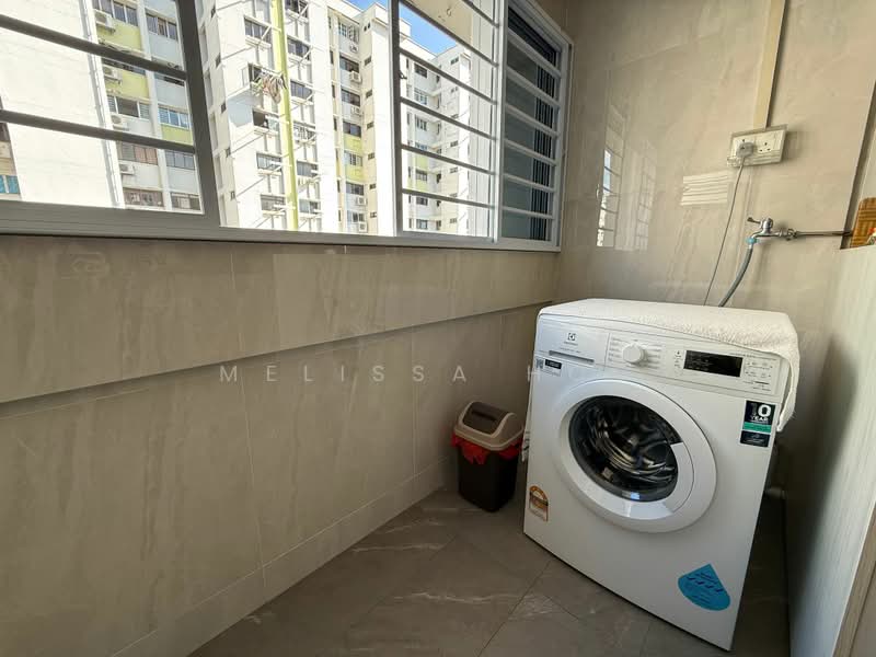411 Hougang Avenue 10, 411 Hougang Avenue 10, Room Rental, 120 sqft, HDB Flat For Rent, by Melissa Hoo, 500164917 - Balcony - PropertyGuru.com.sg
