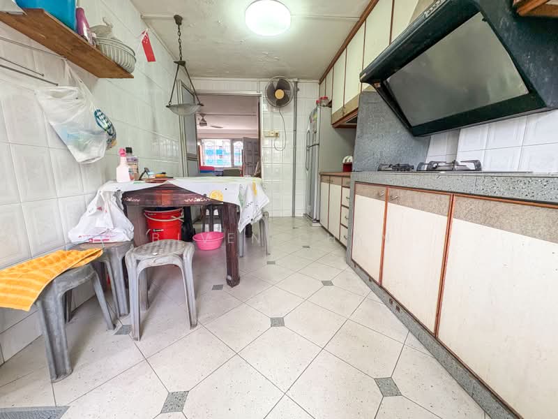 35 Chai Chee Avenue, 35 Chai Chee Avenue, 3 Bedrooms, 883 sqft, HDB Flat For Rent, by Blven Chan, 500164920 - Kitchen - PropertyGuru.com.sg