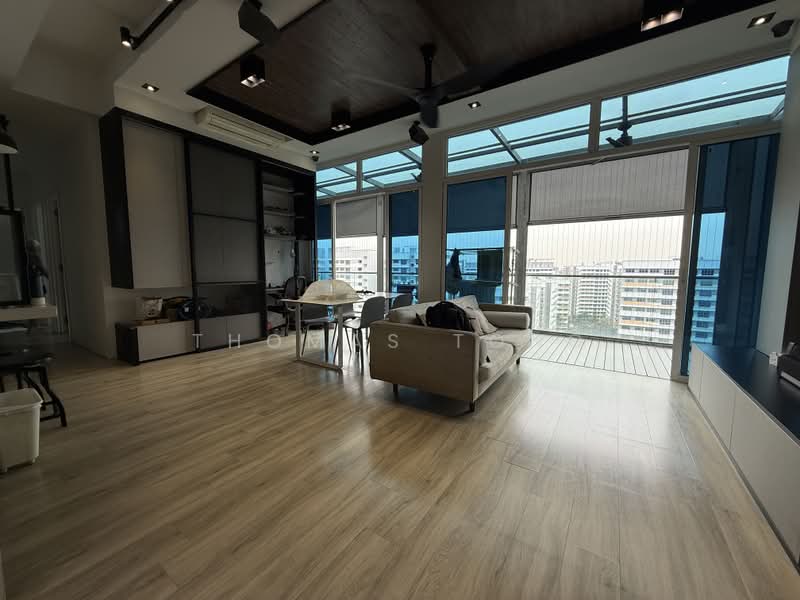 The Tampines Trilliant, 21 Tampines Central 7, 4 Bedrooms, 1,991 sqft, Executive Condominium For Sale, by Thomas Tong, 500164922 - Living Room - PropertyGuru.com.sg