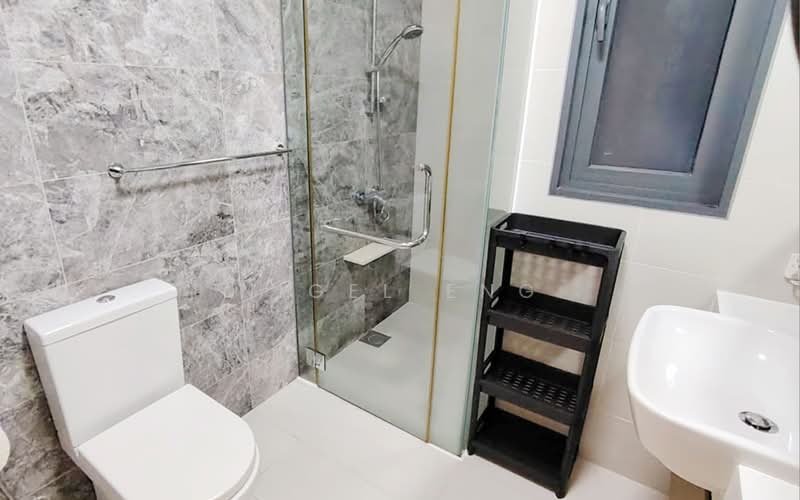 The Lakefront Residences, 46 Lakeside Drive, Boon Lay / Jurong / Tuas, Room Rental, 150 sqft, Condominium For Rent, by Nigel Eng, 500164925 - Bathroom - PropertyGuru.com.sg