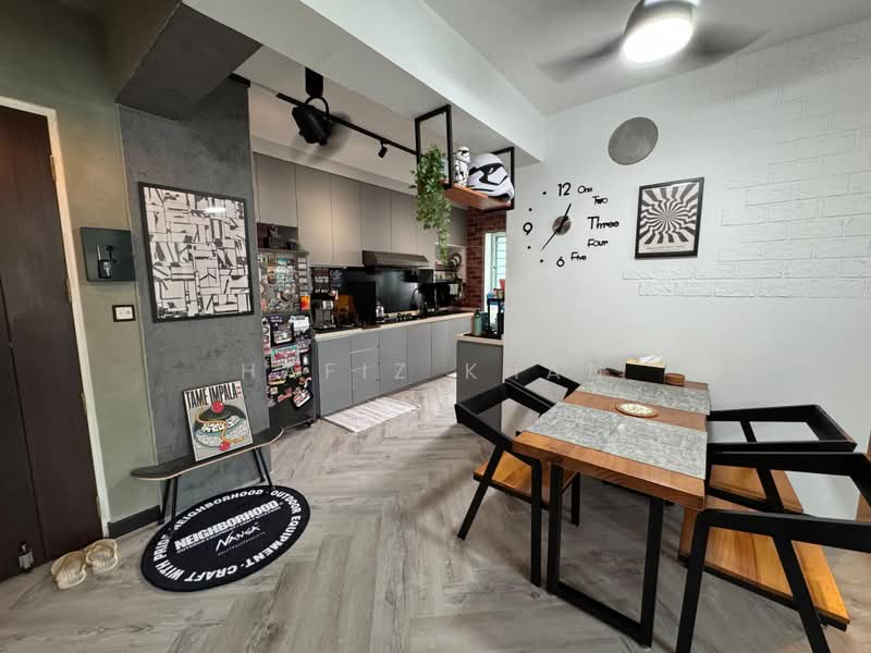 461 Segar Road, 461 Segar Road, 3 Bedrooms, 1,001 sqft, HDB Flat For Sale, by Hafiz Khan, 500164928 - Kitchen - PropertyGuru.com.sg