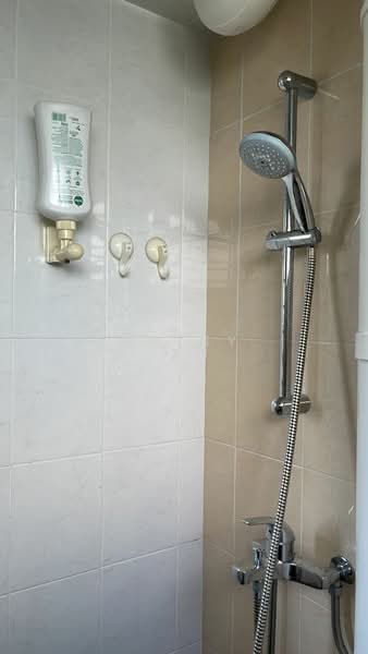 705 Bedok North Road, 705 Bedok North Road, Room Rental, 150 sqft, HDB Flat For Rent, by Benny Lau, 500164943 - Bathroom - PropertyGuru.com.sg