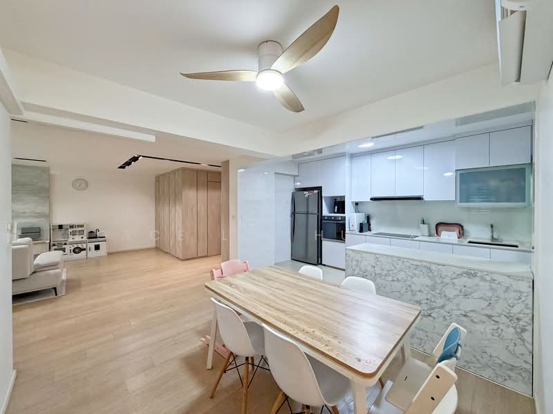 461D Bukit Batok West Avenue 8, 461D Bukit Batok West Avenue 8, 3 Bedrooms, 1,227 sqft, HDB Flat For Sale, by Joyce Lye Hui Xin, 500164952 - Kitchen - PropertyGuru.com.sg