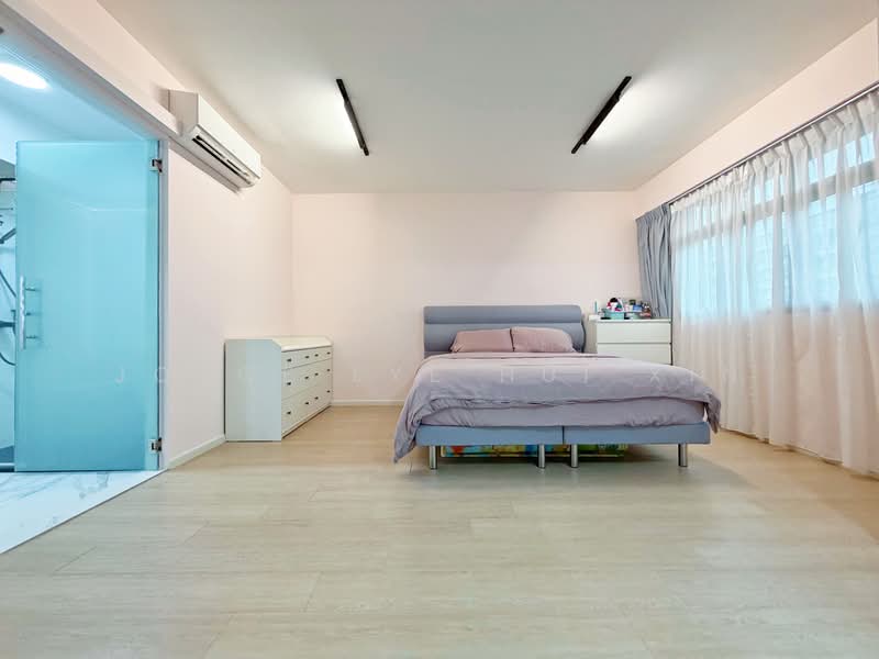 461D Bukit Batok West Avenue 8, 461D Bukit Batok West Avenue 8, 3 Bedrooms, 1,227 sqft, HDB Flat For Sale, by Joyce Lye Hui Xin, 500164952 - Bedroom - PropertyGuru.com.sg