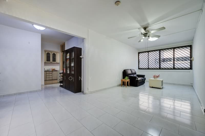 165 Simei Road, 165 Simei Road, 3 Bedrooms, 1,119 sqft, HDB Flat For Sale, by Tony Chua, 500164955 - Living Room - PropertyGuru.com.sg