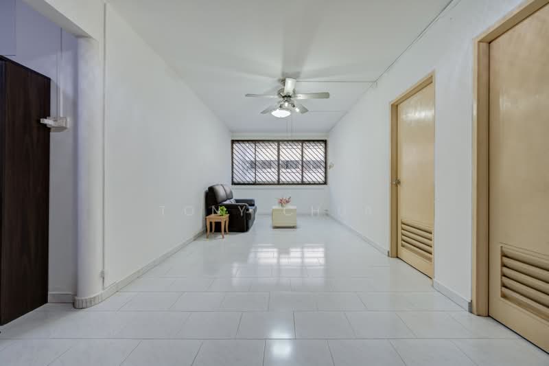 165 Simei Road, 165 Simei Road, 3 Bedrooms, 1,119 sqft, HDB Flat For Sale, by Tony Chua, 500164955 - Living Room - PropertyGuru.com.sg
