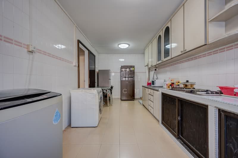 165 Simei Road, 165 Simei Road, 3 Bedrooms, 1,119 sqft, HDB Flat For Sale, by Tony Chua, 500164955 - Kitchen - PropertyGuru.com.sg