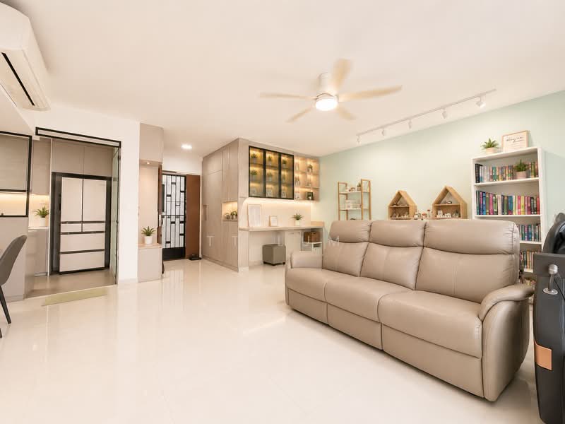 228B Ang Mo Kio Street 23, 228B Ang Mo Kio Street 23, 3 Bedrooms, 1,216 sqft, HDB Flat For Sale, by TT Lum, 500164958 - Living Room - PropertyGuru.com.sg