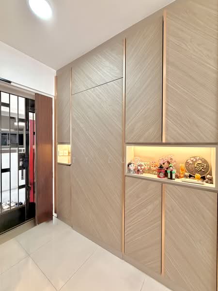 228B Ang Mo Kio Street 23, 228B Ang Mo Kio Street 23, 3 Bedrooms, 1,216 sqft, HDB Flat For Sale, by TT Lum, 500164958 - Entrance - PropertyGuru.com.sg
