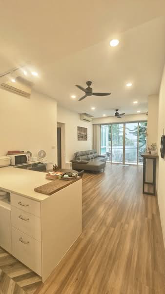 Fontaine Parry, 73 Poh Huat Road, 2 Bedrooms, 1,066 sqft, Condominium For Sale, by Desmond Koh, 500164963 - Living Room - PropertyGuru.com.sg