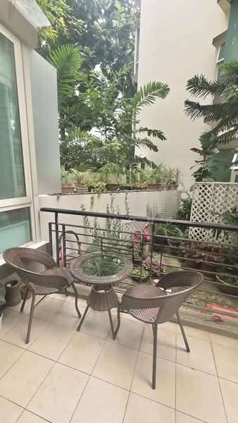 Fontaine Parry, 73 Poh Huat Road, 2 Bedrooms, 1,066 sqft, Condominium For Sale, by Desmond Koh, 500164963 - Balcony - PropertyGuru.com.sg