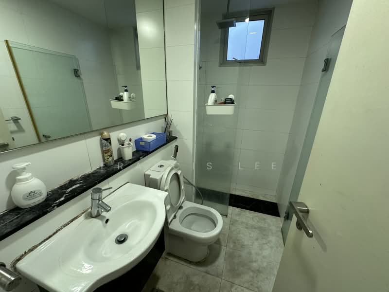 The Centris, 87 Jurong West Central 3, Room Rental, 120 sqft, Condominium For Rent, by Francis Lee, 500164984 - Bathroom - PropertyGuru.com.sg
