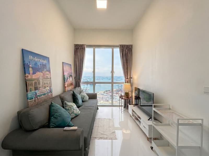 Eon Shenton, 70 Shenton Way, 2 Bedrooms, 1,045 sqft, Condominium For Sale, by Kenneth Yeoh, 500164989 - Living Room - PropertyGuru.com.sg