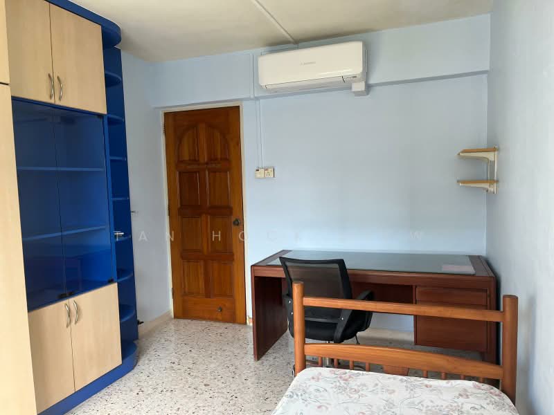 606 Clementi West Street 1, 606 Clementi West Street 1, 3 Bedrooms, 1,281 sqft, HDB Flat For Rent, by Tan Hock Siew, 500165006 - Bedroom - PropertyGuru.com.sg