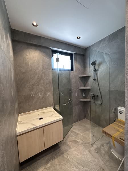 Opera Estate, Metropolitan Drive, 5 Bedrooms, 3,759 sqft, Terraced House For Sale, by Alvin Ten, 500165022 - Bathroom - PropertyGuru.com.sg