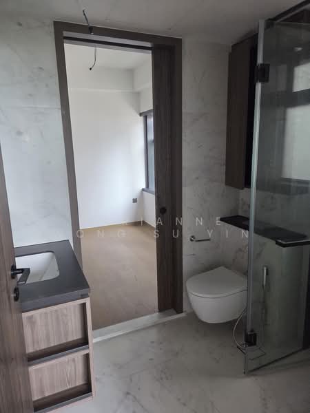 Sceneca Residence, Tanah Merah Kechil Link, 3 Bedrooms, 904 sqft, Condominium For Rent, by Marianne Wong Su Yin, 500165024 - Bathroom - PropertyGuru.com.sg