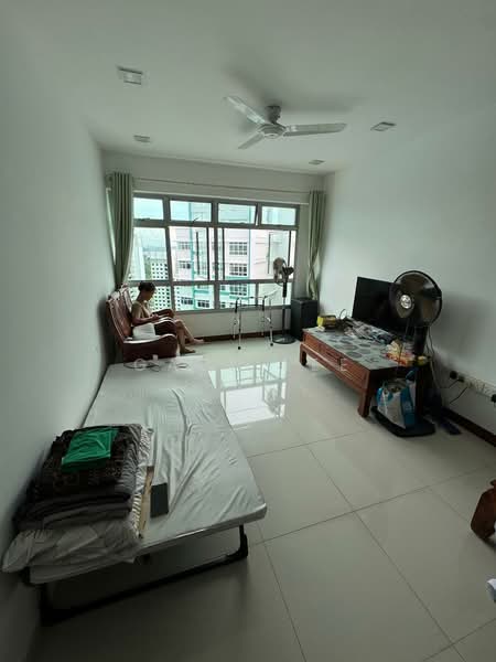 469B Sengkang West Way, 469B Sengkang West Way, 4 Bedrooms, 1,216 sqft, HDB Flat For Sale, by Gary Lee, 500165026 - Living Room - PropertyGuru.com.sg