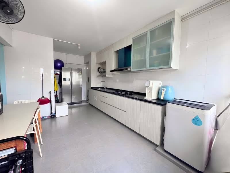 103 Pasir Ris Street 12, 103 Pasir Ris Street 12, 3 Bedrooms, 1,109 sqft, HDB Flat For Sale, by Zann Low, 500165039 - Kitchen - PropertyGuru.com.sg