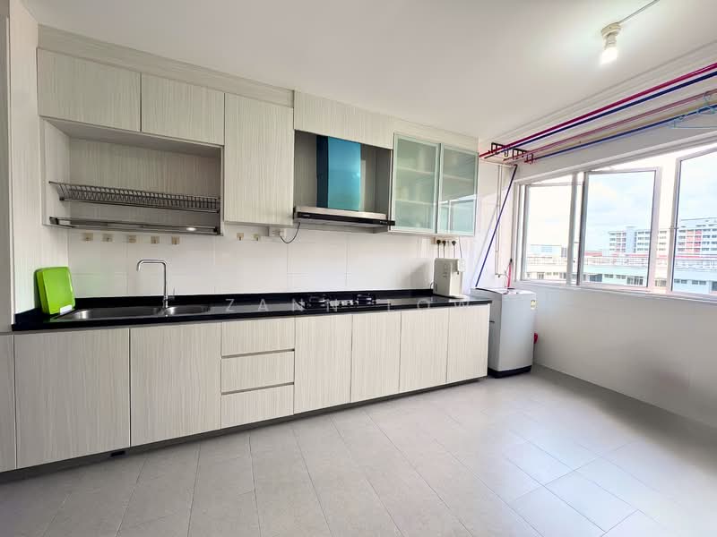103 Pasir Ris Street 12, 103 Pasir Ris Street 12, 3 Bedrooms, 1,109 sqft, HDB Flat For Sale, by Zann Low, 500165039 - Kitchen - PropertyGuru.com.sg