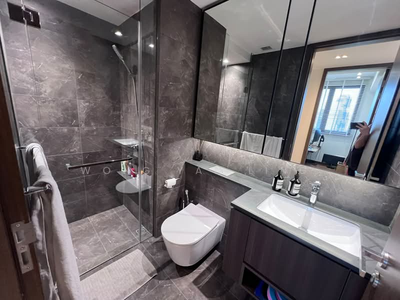 Kopar At Newton, 4 Makeway Avenue, 2 Bedrooms, 689 sqft, Condominium For Sale, by Wong Yan Ling, 500165052 - Bathroom - PropertyGuru.com.sg