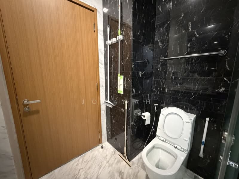 The Tennery, 5A Woodlands Road, 1 Bedroom, 614 sqft, Condominium For Sale, by Joe Nah, 500165053 - Bathroom - PropertyGuru.com.sg