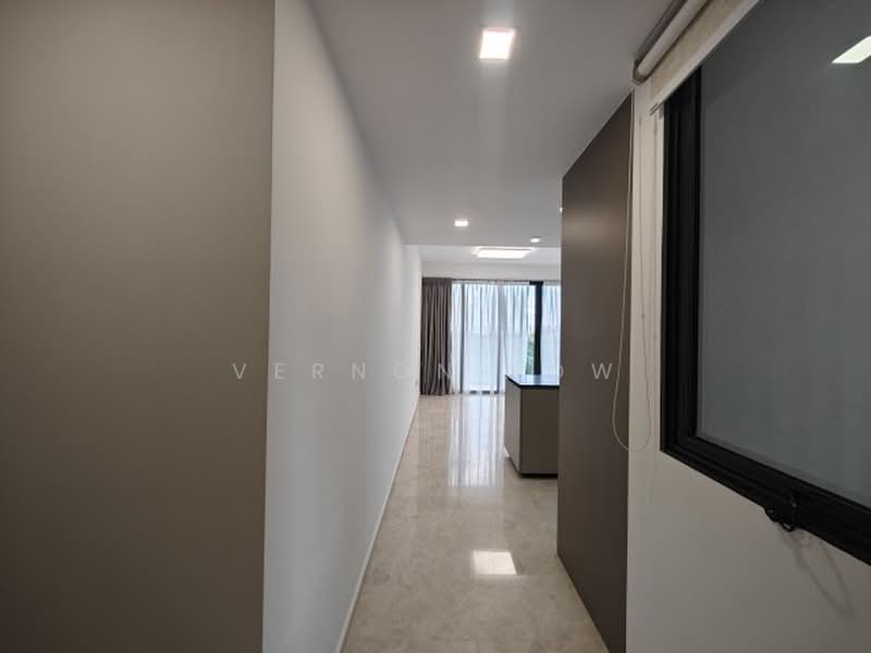 Park Colonial, 2 Woodleigh Lane, 4 Bedrooms, 1,249 sqft, Condominium For Rent, by Vernon Low, 500165059 - PropertyGuru.com.sg