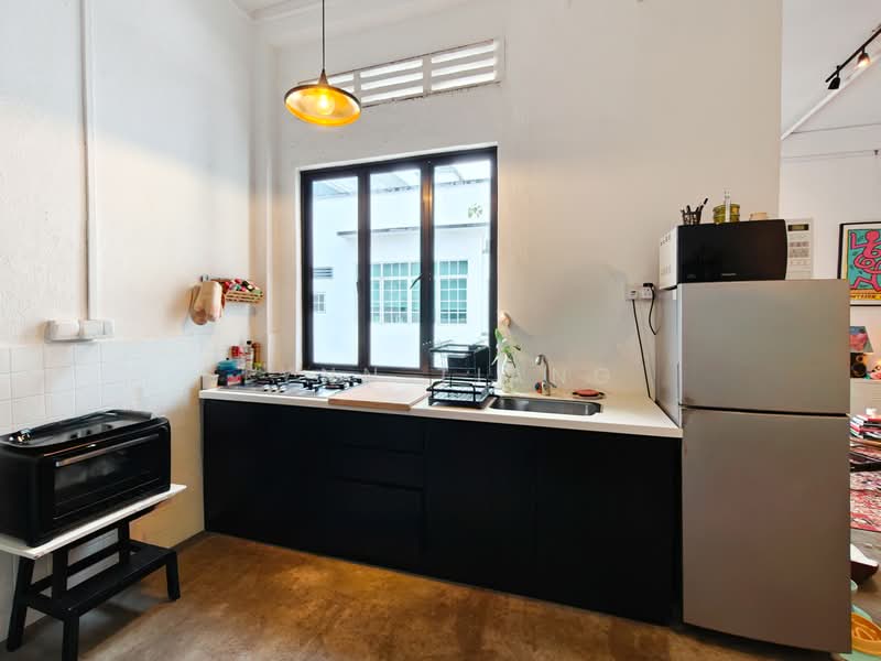 ❤️GIANT⚡️Rare Heritage Walk-up Apartment in East Coast Within 1km to Tao Nan School, Lorong Stangee/ Stangee Place/ East Coast Road, 2 Bedrooms, 1,012 sqft, Walk-up Apartment For Sale, by Lynn Tiang, 500165066 - Kitchen - PropertyGuru.com.sg