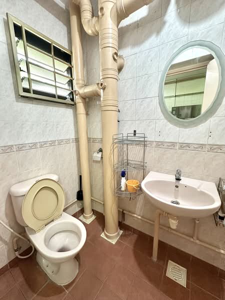 275B Jurong West Street 25, 275B Jurong West Street 25, Room Rental, 150 sqft, HDB Flat For Rent, by Kaili Ong, 500165083 - Bathroom - PropertyGuru.com.sg