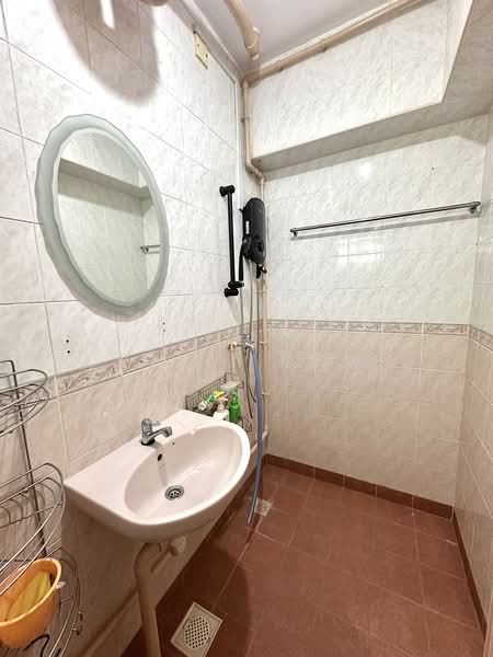 275B Jurong West Street 25, 275B Jurong West Street 25, Room Rental, 150 sqft, HDB Flat For Rent, by Kaili Ong, 500165083 - Bathroom - PropertyGuru.com.sg