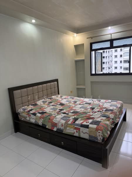 604 Jurong West Street 62, 604 Jurong West Street 62, 3 Bedrooms, 1,023 sqft, HDB Flat For Sale, by Jeremy Yee, 500165091 - Bedroom - PropertyGuru.com.sg
