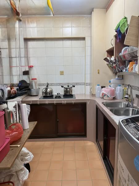 604 Jurong West Street 62, 604 Jurong West Street 62, 3 Bedrooms, 1,023 sqft, HDB Flat For Sale, by Jeremy Yee, 500165091 - Kitchen - PropertyGuru.com.sg