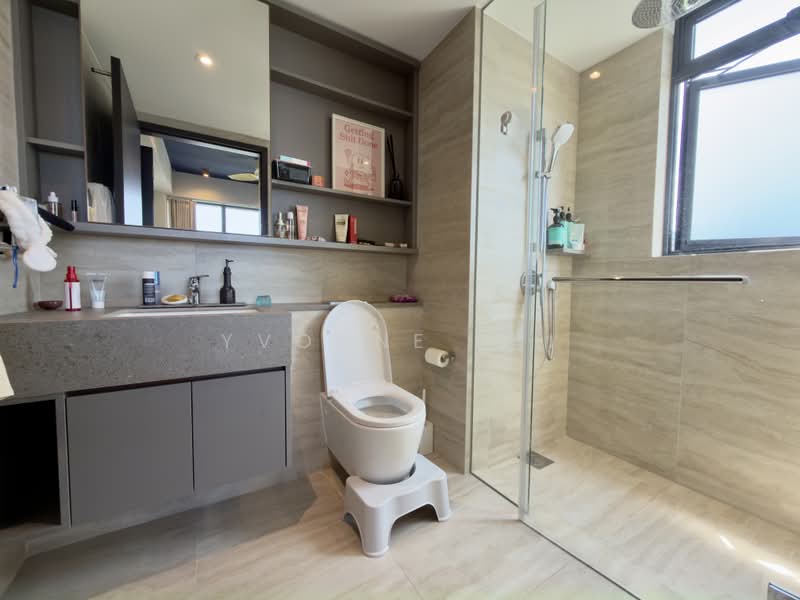 Parc Greenwich, 35 Fernvale Lane, 2 Bedrooms, 990 sqft, Executive Condominium For Rent, by Yvonne Lai, 500165103 - Bathroom - PropertyGuru.com.sg