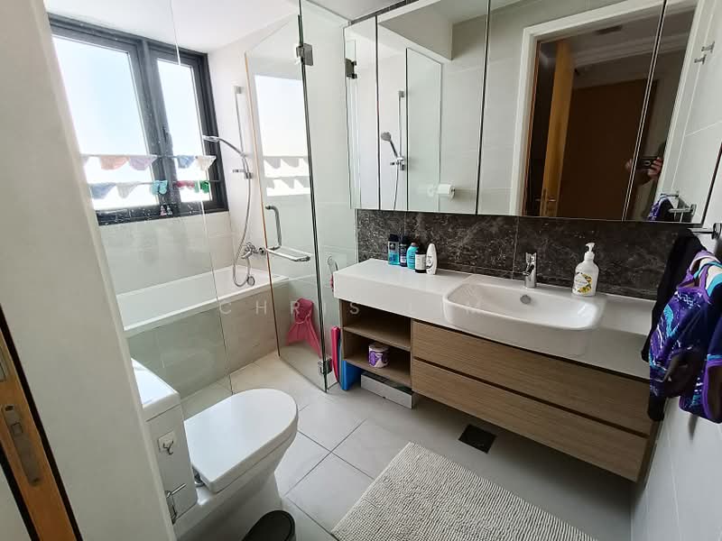 The Lakefront Residences, 42 Lakeside Drive, 4 Bedrooms, 2,421 sqft, Condominium For Sale, by Chris Lim, 500165107 - PropertyGuru.com.sg