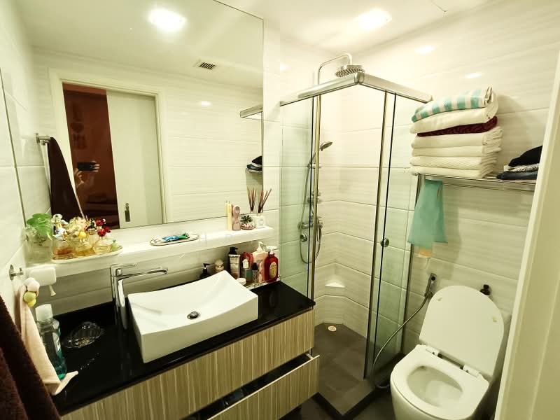 Horizon Green, Ang Mo Kio Avenue 2, 5 Bedrooms, 3,111 sqft, Terraced House For Sale, by Chris Lim, 500165111 - Bathroom - PropertyGuru.com.sg