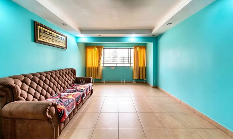 13 Teck Whye Lane, 13 Teck Whye Lane, 3 Bedrooms, 1,280 sqft, HDB Flat For Sale, by Irwin Hafiz, 500165116 - Living Room - PropertyGuru.com.sg