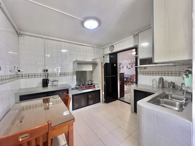 345 Choa Chu Kang Loop, 345 Choa Chu Kang Loop, 4 Bedrooms, 1,432 sqft, HDB Flat For Sale, by Vanessa Tan, 500165119 - Kitchen - PropertyGuru.com.sg