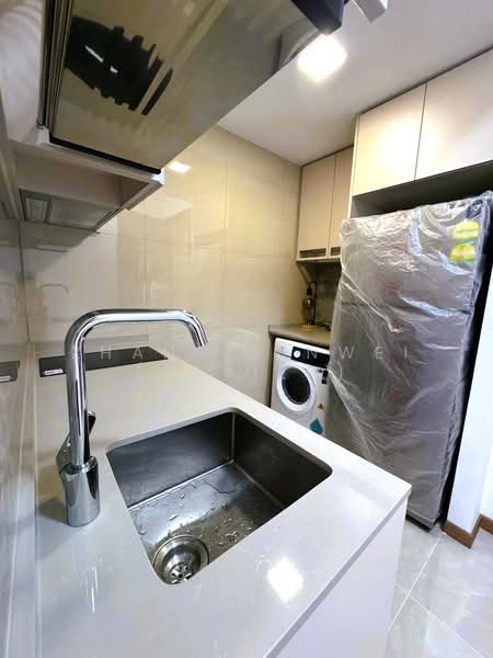 The Botany at Dairy Farm, 7 Dairy Farm Walk, 2 Bedrooms, 603 sqft, Condominium For Rent, by Zhang Jinwei (Zavier), 500165120 - Kitchen - PropertyGuru.com.sg