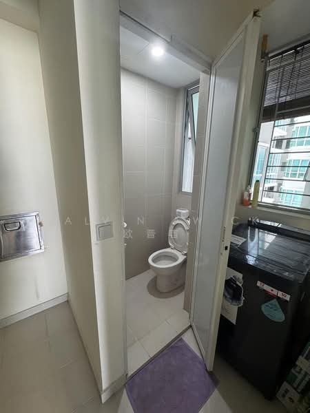 Kovan Residences, 7A Kovan Road, 3 Bedrooms, 1,442 sqft, Condominium For Sale, by Calvin Aw CK 欧晋吉, 500165123 - Bathroom - PropertyGuru.com.sg