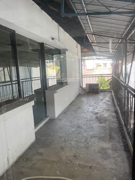 Corner Prominent walk to Aljunied MRT, Geylang Road, 3,029 sqft, Shop / Shophouse For Rent, by Wee Frankie, 500165124 - Balcony - CommercialGuru.com.sg