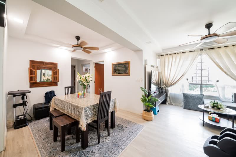 363B Sembawang Crescent, 363B Sembawang Crescent, 3 Bedrooms, 1,001 sqft, HDB Flat For Sale, by Farhan Ibrahim, 500165127 - Living Room - PropertyGuru.com.sg