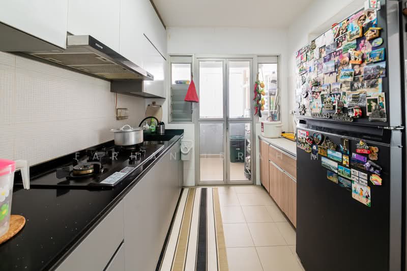 363B Sembawang Crescent, 363B Sembawang Crescent, 3 Bedrooms, 1,001 sqft, HDB Flat For Sale, by Farhan Ibrahim, 500165127 - Kitchen - PropertyGuru.com.sg