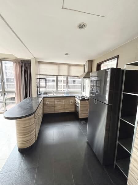 UE Square, 205 River Valley Road, 3 Bedrooms, 1,055 sqft, Condominium For Rent, by David Yu, 500165129 - PropertyGuru.com.sg