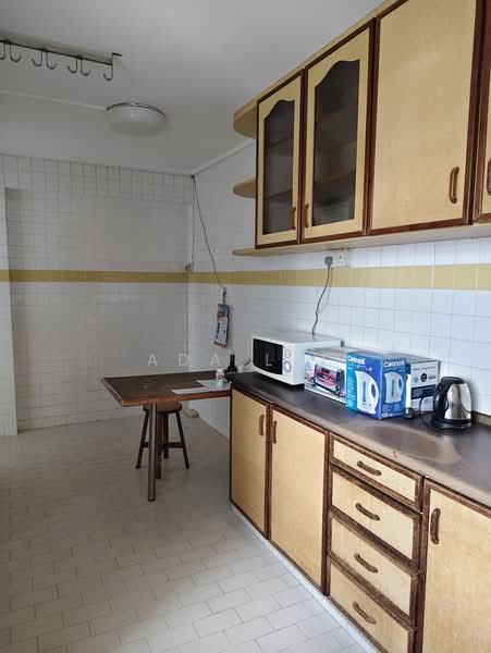 657 Hougang Avenue 8, 657 Hougang Avenue 8, 3 Bedrooms, 1,291 sqft, HDB Flat For Rent, by Ada Lee, 500165157 - Kitchen - PropertyGuru.com.sg