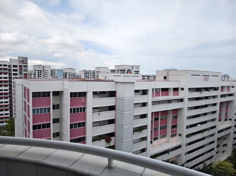 657 Hougang Avenue 8, 657 Hougang Avenue 8, 3 Bedrooms, 1,291 sqft, HDB Flat For Rent, by Ada Lee, 500165157 - Exterior - PropertyGuru.com.sg