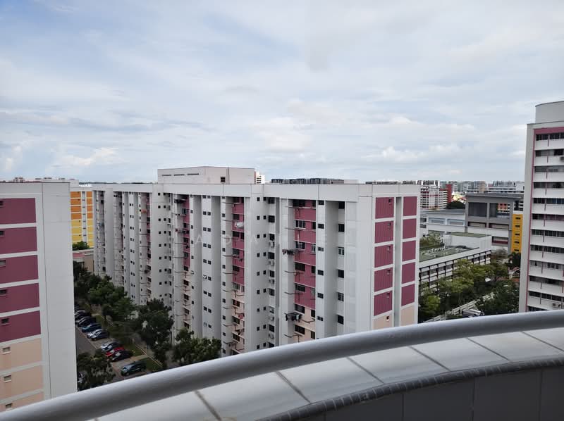 657 Hougang Avenue 8, 657 Hougang Avenue 8, 3 Bedrooms, 1,291 sqft, HDB Flat For Rent, by Ada Lee, 500165157 - Exterior - PropertyGuru.com.sg