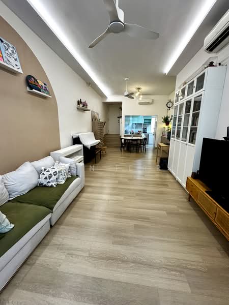 Seletar Springs Condominium, 102 Gerald Drive, 3 Bedrooms, 1,582 sqft, Condominium For Sale, by Edwin Ferroa, 500165160 - Living Room - PropertyGuru.com.sg