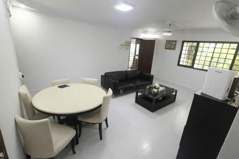 404 Bedok North Avenue 3, 404 Bedok North Avenue 3, 3 Bedrooms, 990 sqft, HDB Flat For Sale, by Patrick Chee, 500165166 - Living Room - PropertyGuru.com.sg