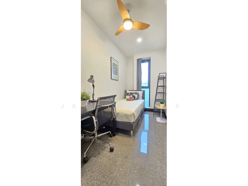 Westcove Condo, 10 West Coast Crescent, Room Rental, 120 sqft, Condominium For Rent, by Jaclyn Chua, 500165168 - RM03 Common - PropertyGuru.com.sg