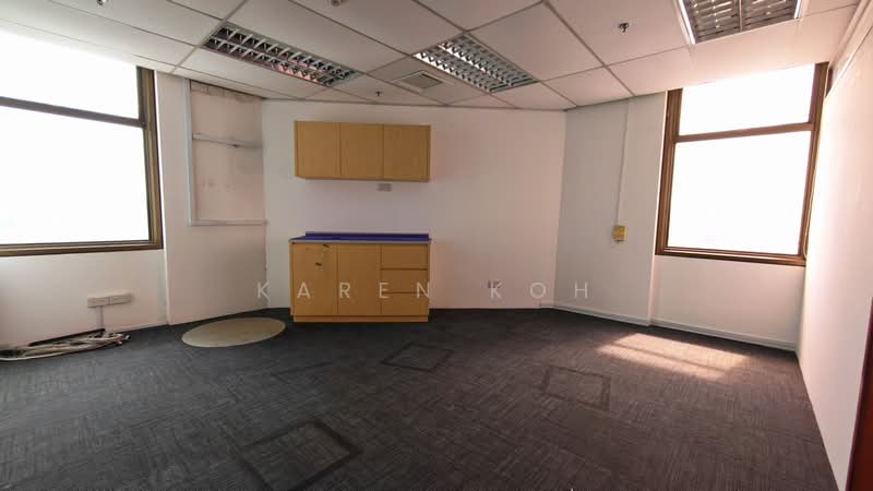 Peninsula Plaza, 111 North Bridge Road, 1,486 sqft, Office For Rent, by Karen Koh, 500165170 - Interior - CommercialGuru.com.sg